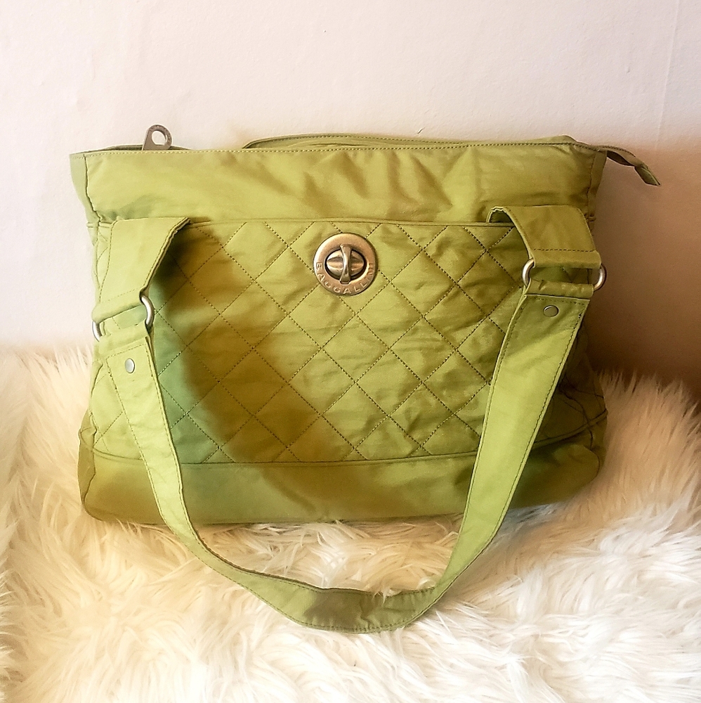 Bagallini travel tote